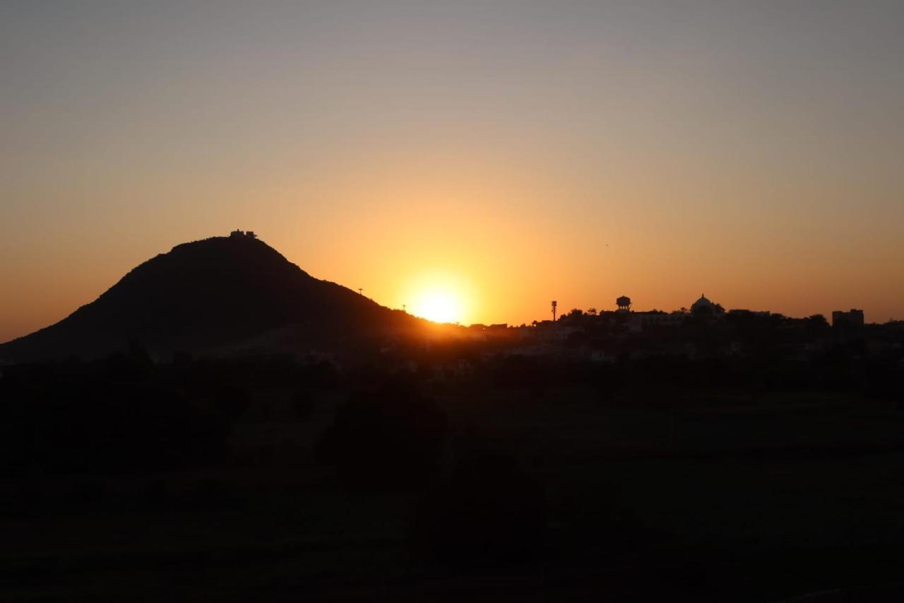 Hotel Zoola Palace Pushkar Esterno foto